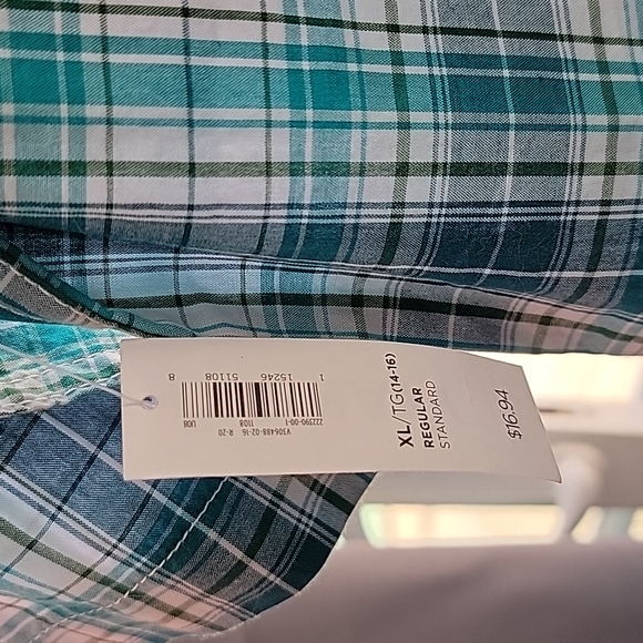 Old Navy s/s button down shirts - Picture 4 of 16
